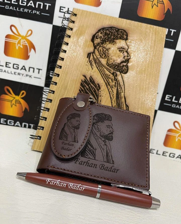 Costumized engraving wooden diary