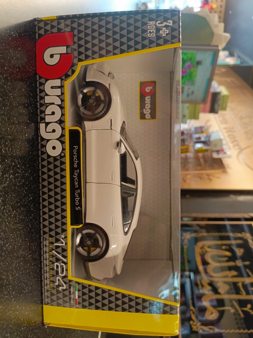 Porsche Taycan Turbo s