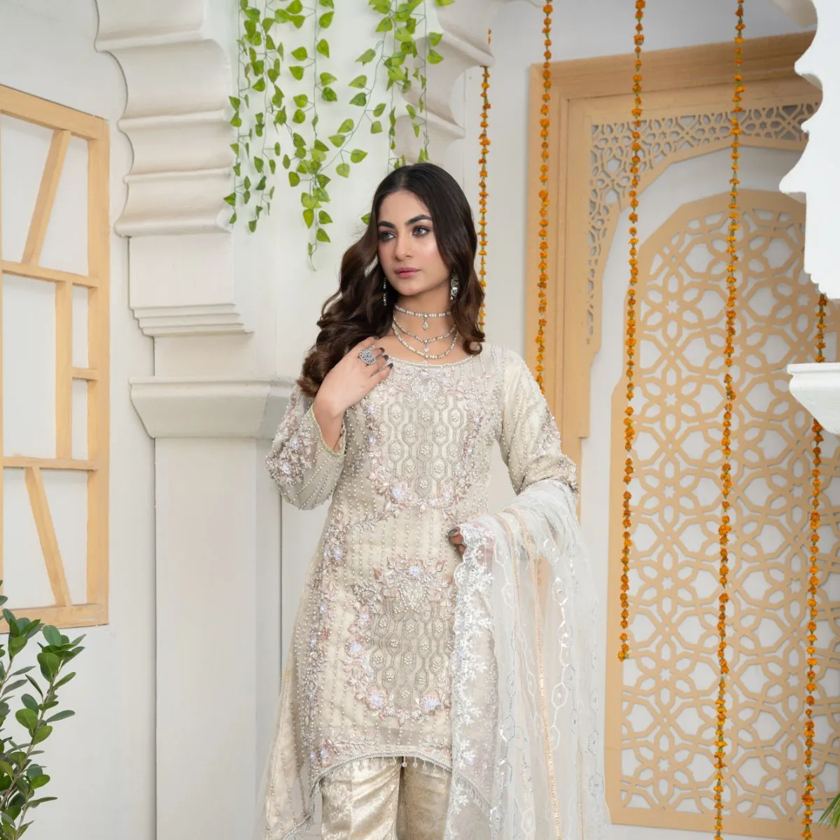 ROHIYA, Off White