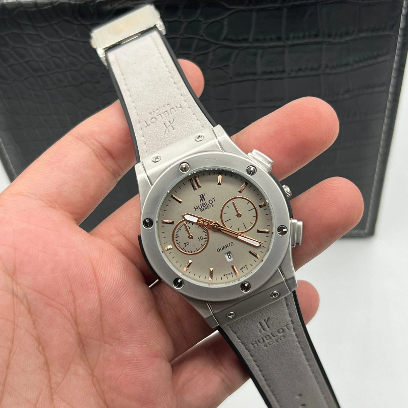 Hublot Premium Quality Watches✨🎖️
Available in 15+ colours & designs