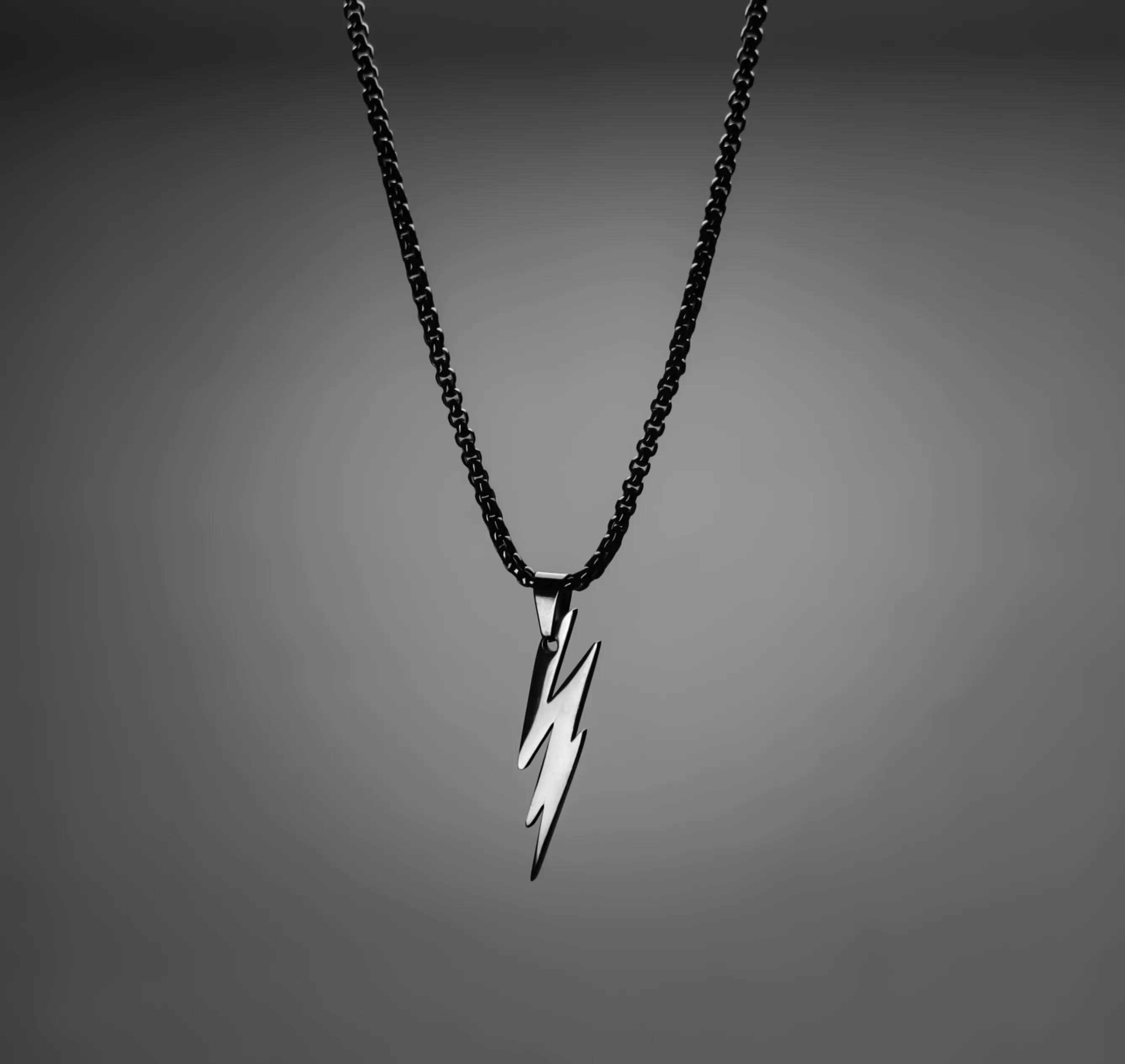 Thunderbolt Pendant with chain