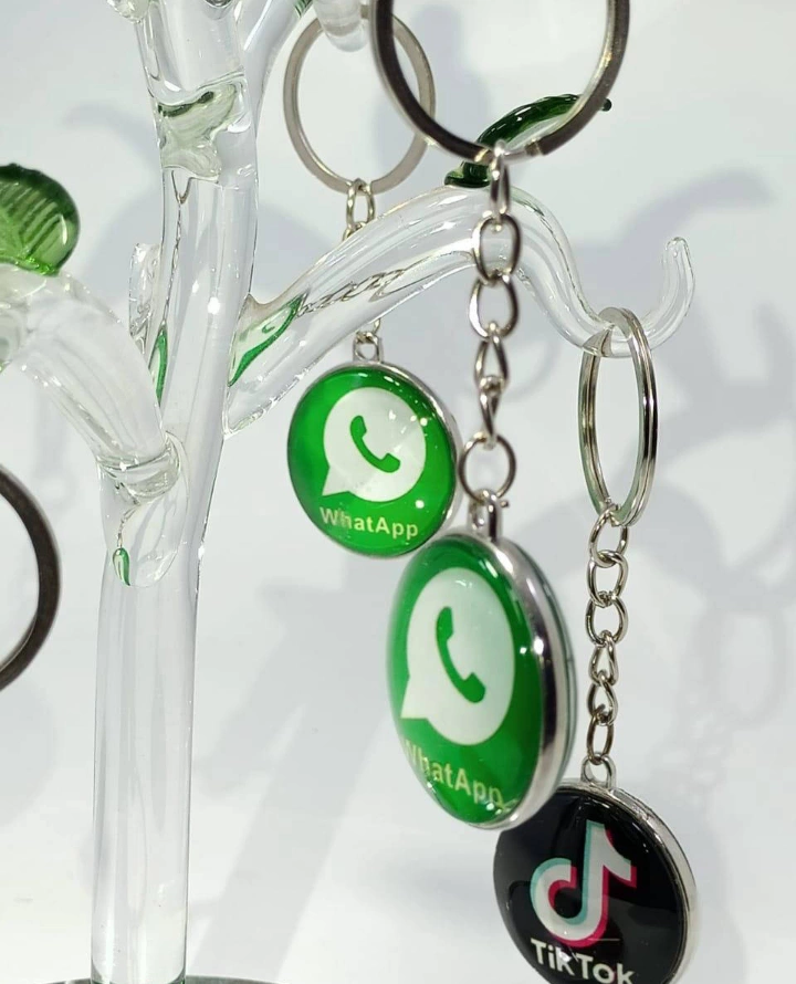 Logo app key chains