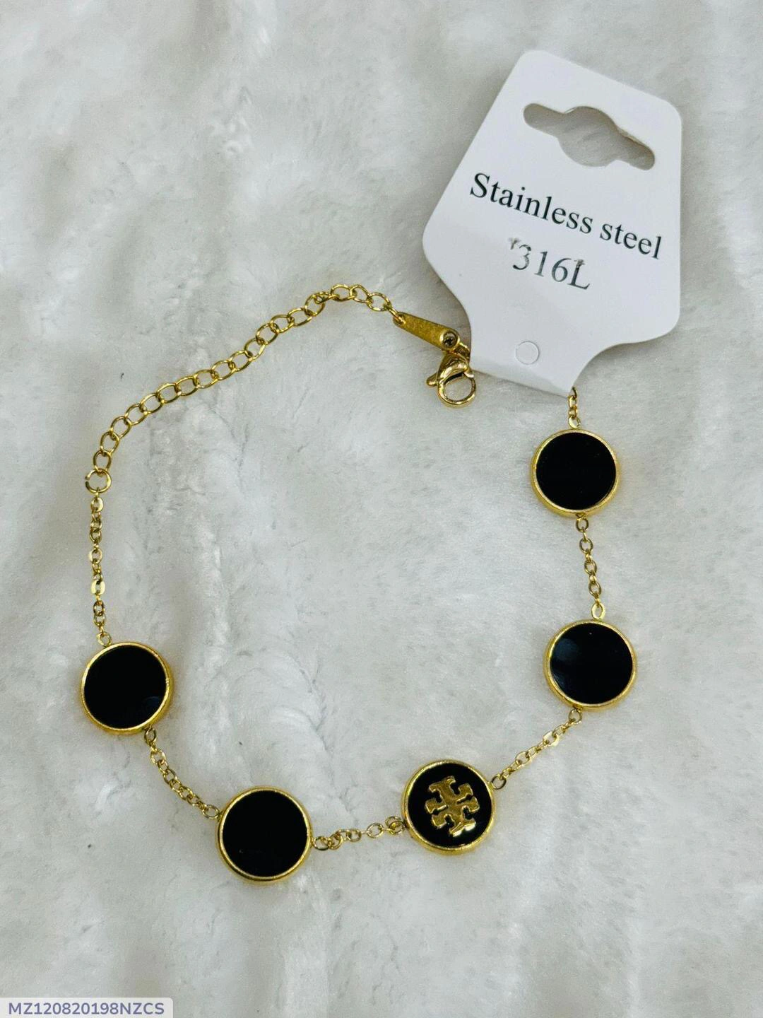 1 Peice Gold Plated Bracelate
