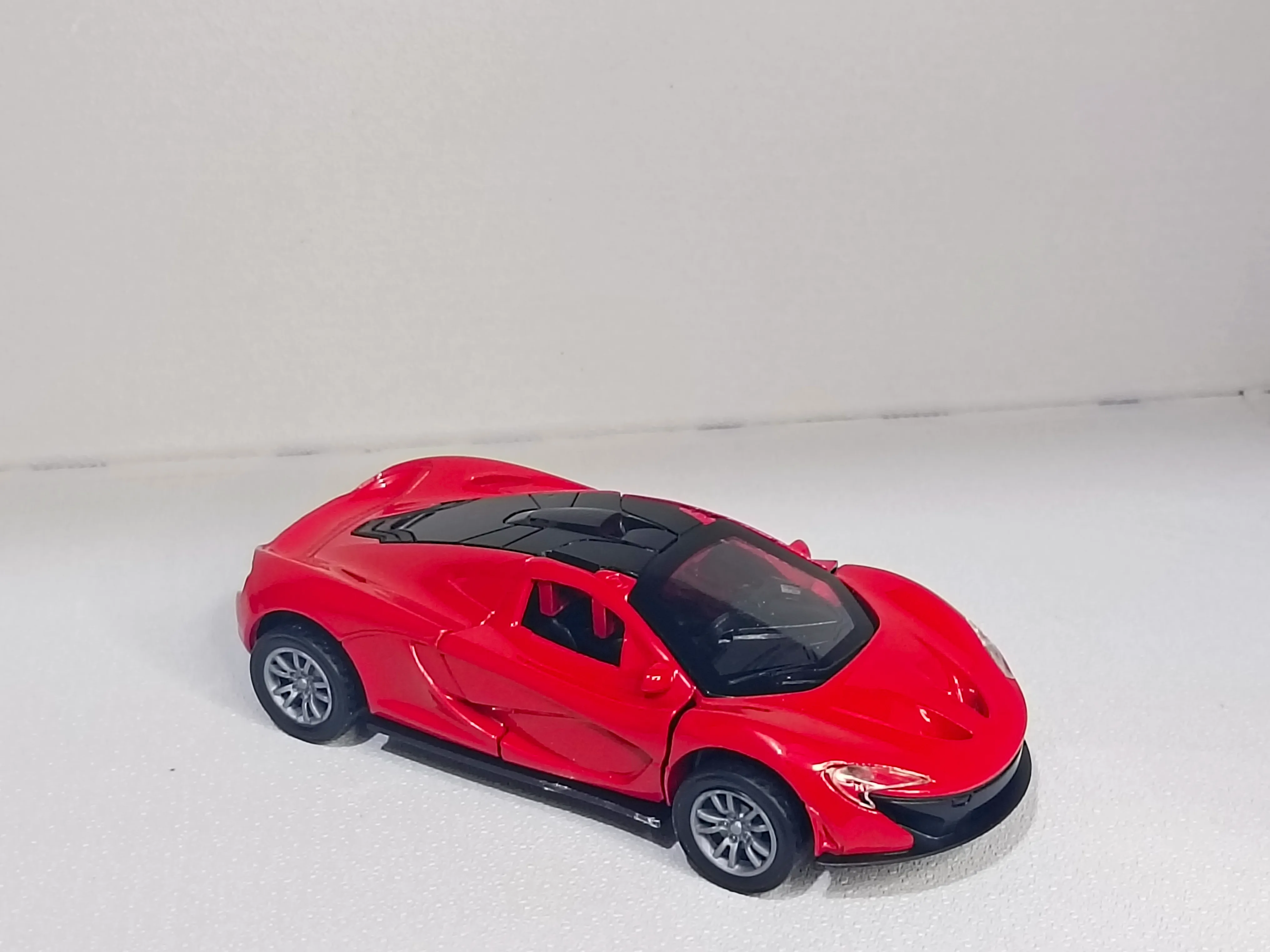 Diecast Metal Body Mclaren Car with Light & Sound