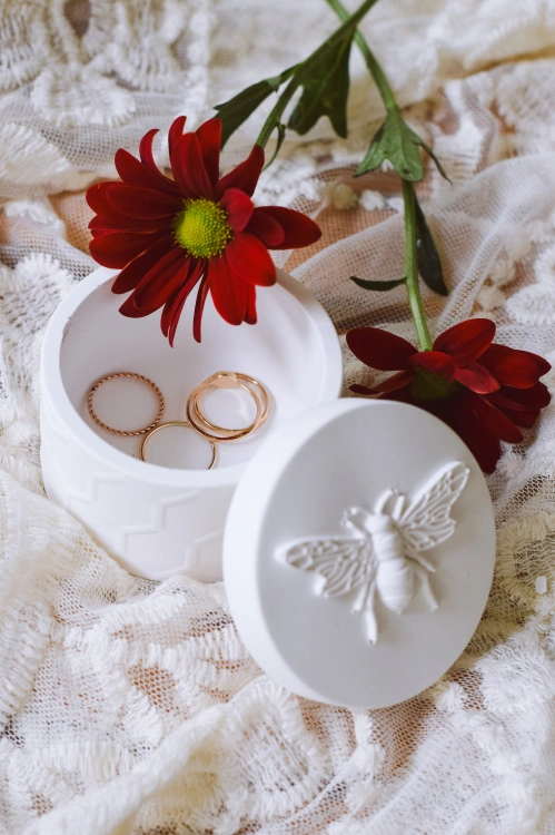 3D Honey Bee jewellery box customised