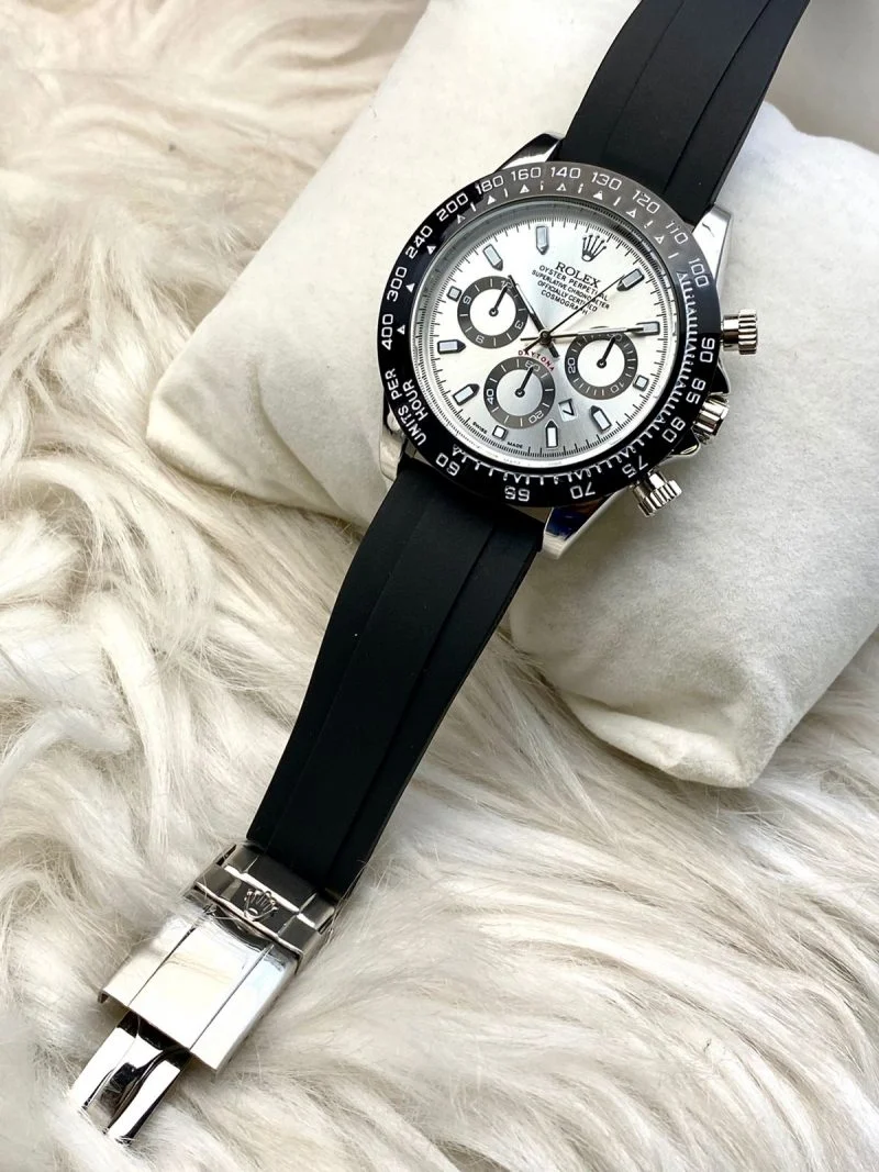 Rolex Daytona Style Luxury Watch – Black Strap & Gold Case