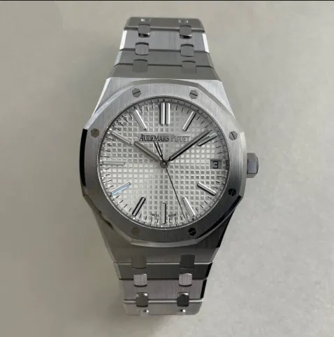 Luxury Audemars Piguet Royal Oak Watch (Silver white)