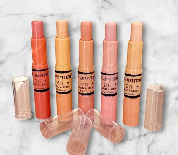 Huda Matteme 2 In 1 Contour Stick & Concealer.
