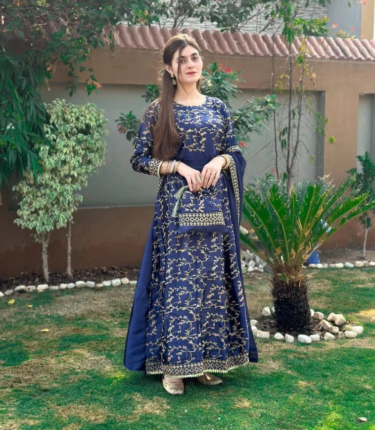Embroidered Silk Lehnga - 4 Pcs