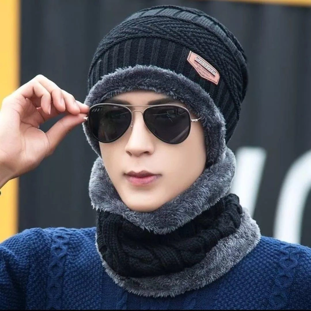 Woolen Beanie with Neck Warmer