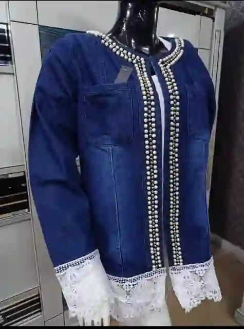 Stylish Women's Denim Jacket - Classic Blue & Plain Design