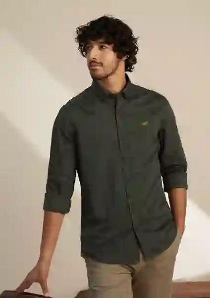 plain casual shirt