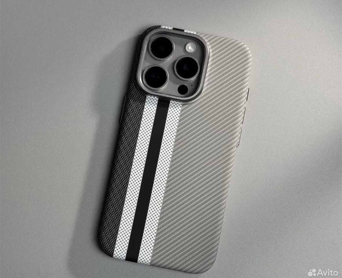 Pitaka IPhone Case