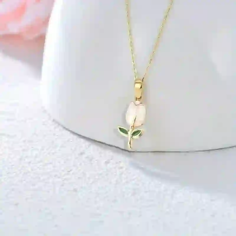 Tulips necklace