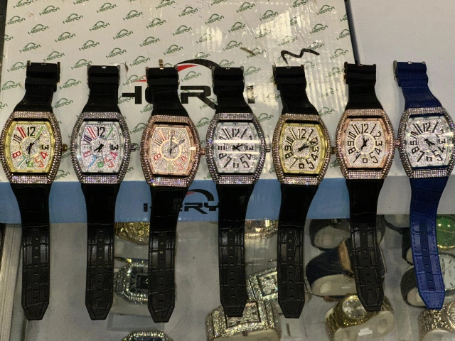 Luxury Diamond Bezel Fashion Wrist Watch – Premium Leather Strap (For Men)
