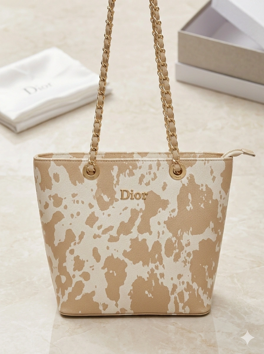 Casual handbag