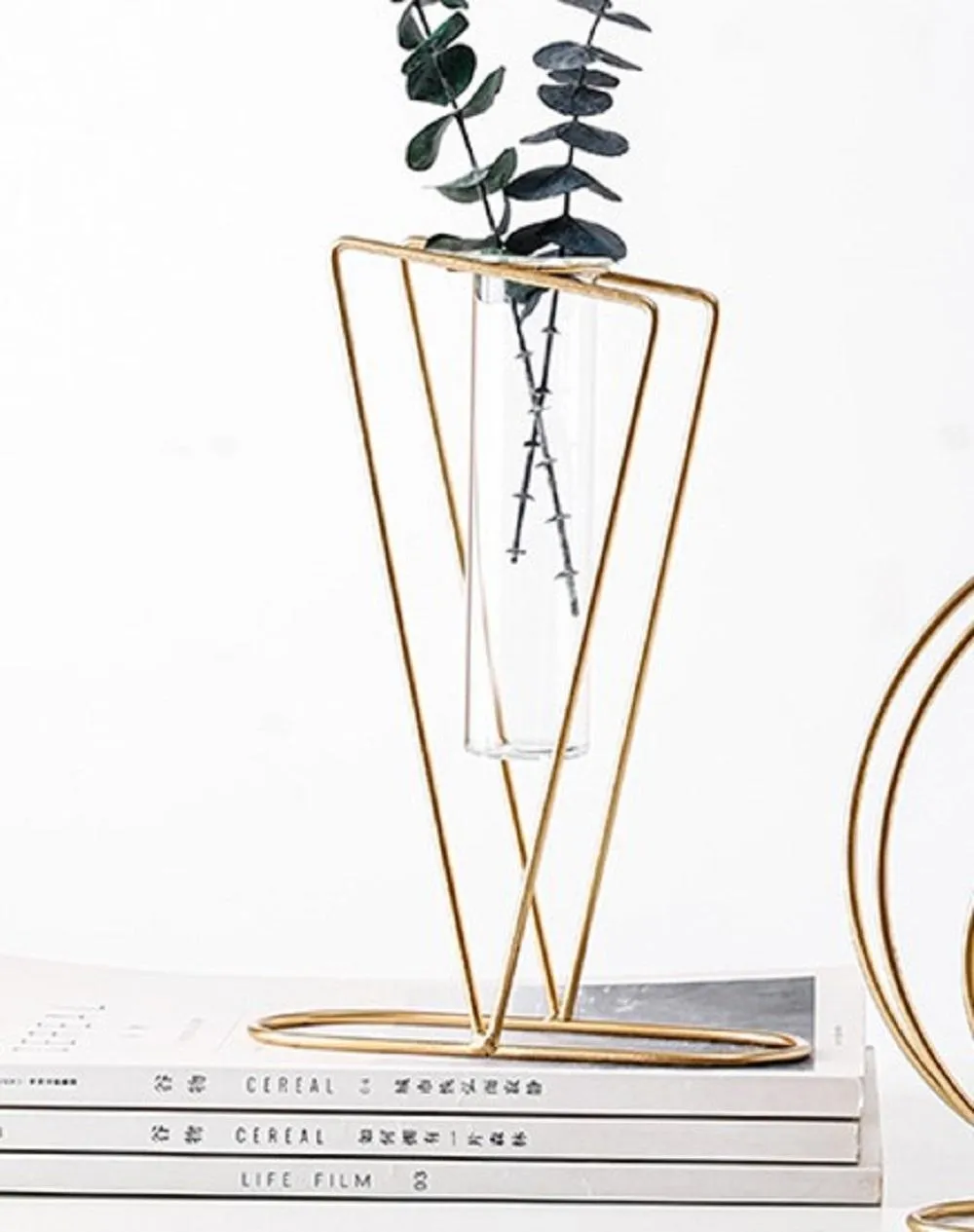 Metal vesa 1 piece elegant home decor