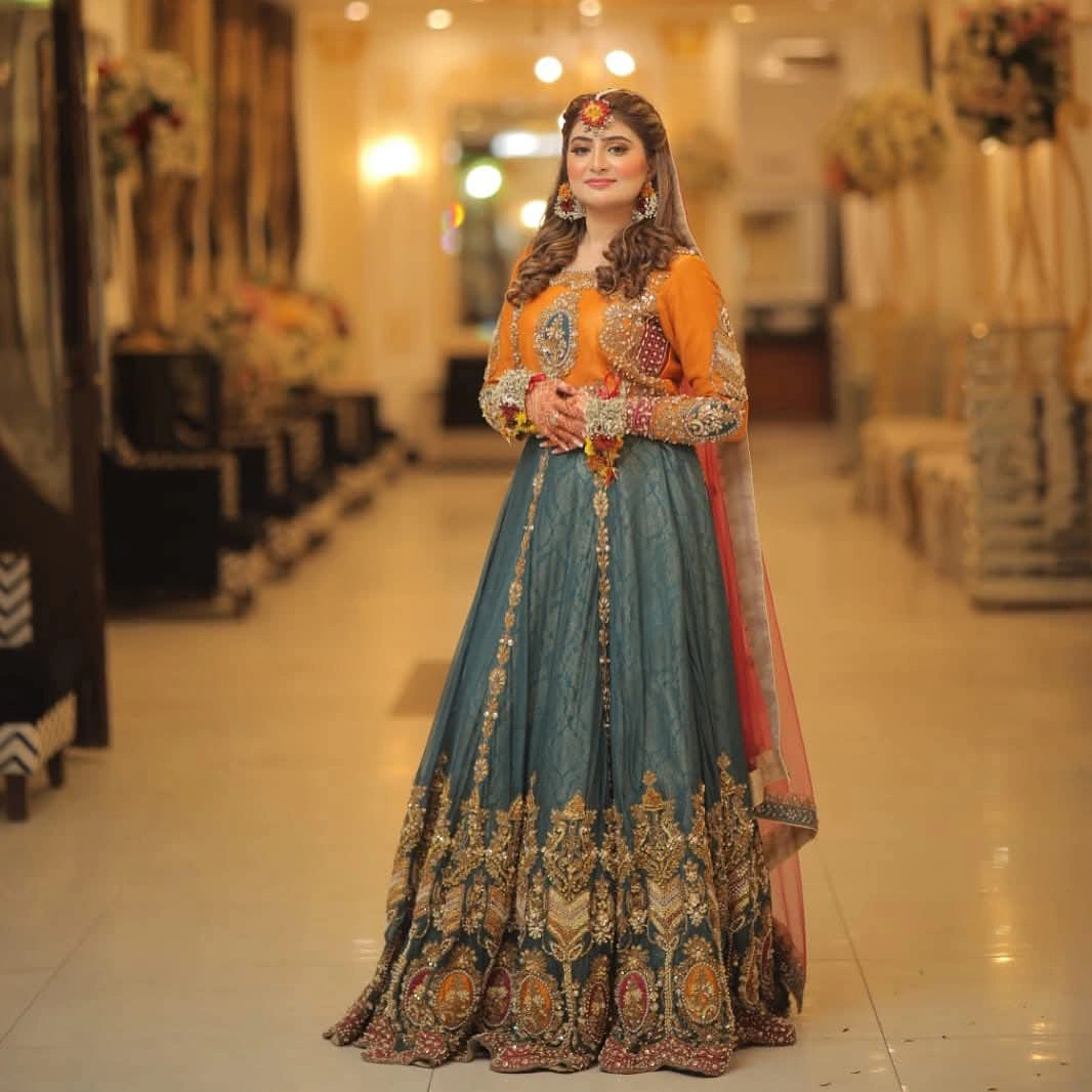 LAHNGA CHOLI