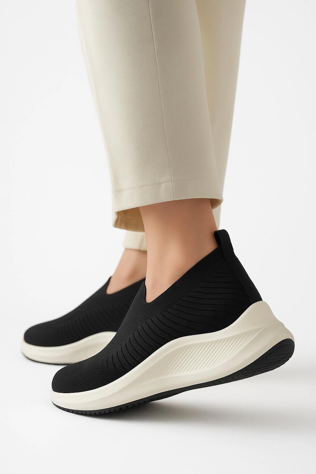 6276-Skecher Black