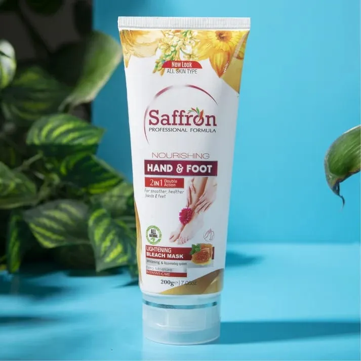 Saffron Hand & Foot Brightening Kit – 4-Step Mani-Pedi