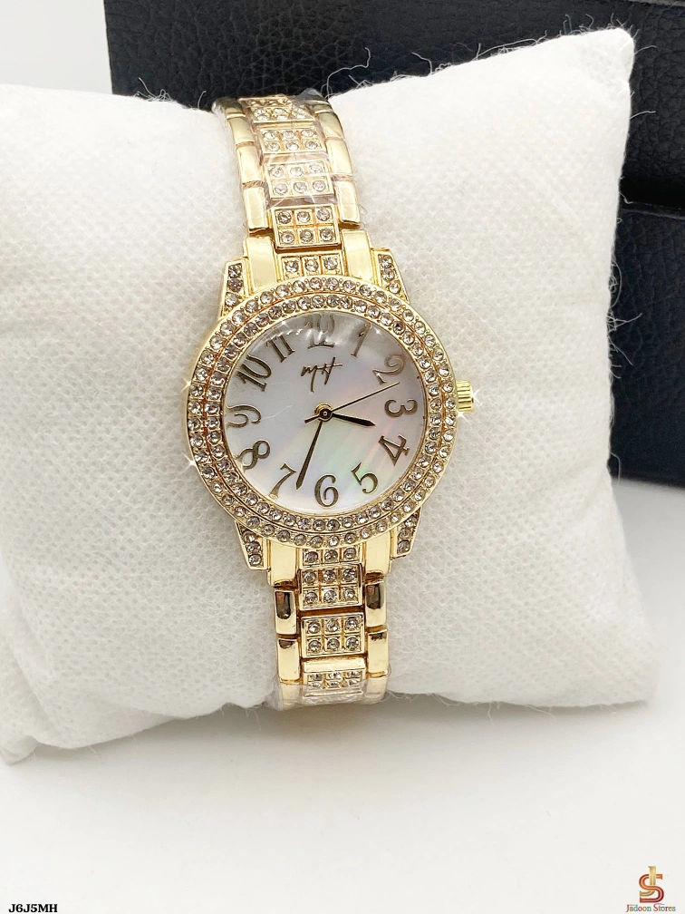 *_💎 `Fancy Beautifull Mh Jewellery Watch For Her` 👰🏼‍♀️👩🏼‍💼_*💎 Best Quality✅_*
 Golden & Silver Colours`_*