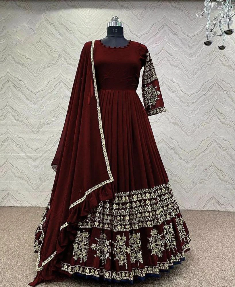 3 Pices Cotton Women Stitched Shamoz Silk Embroidered Suit
